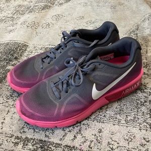 Nike Airmax Sequent Running Sneakers EUC 7.5